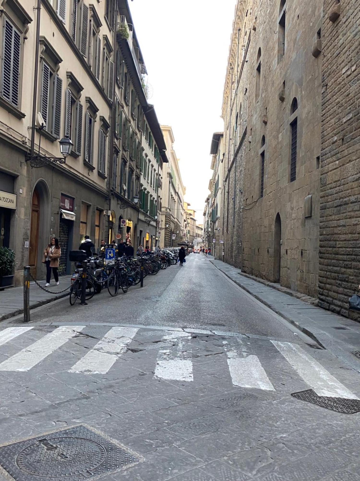 Un Bacio A Firenze Apartment Ngoại thất bức ảnh